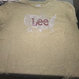 Lee shirt
